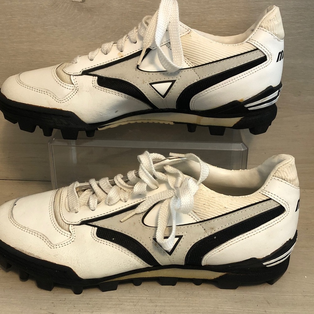 Mizuno All Purpose Cleats 2KP-98101 Men’s 9 1/2 Leather and Suede Unisex